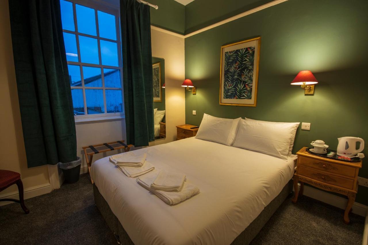 Douglas Arms Hotel قلعة دوغلاس المظهر الخارجي الصورة