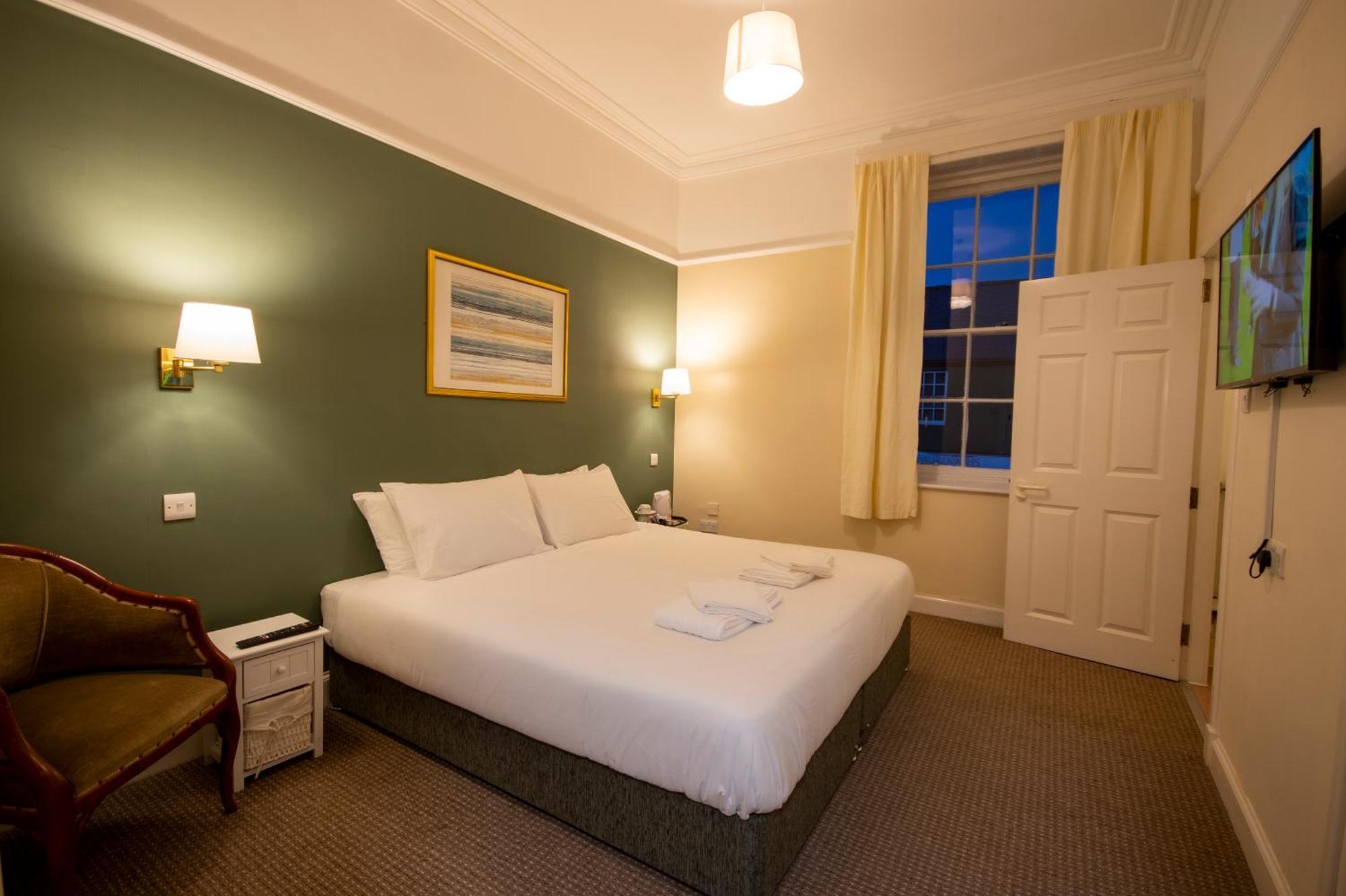 Douglas Arms Hotel قلعة دوغلاس الغرفة الصورة