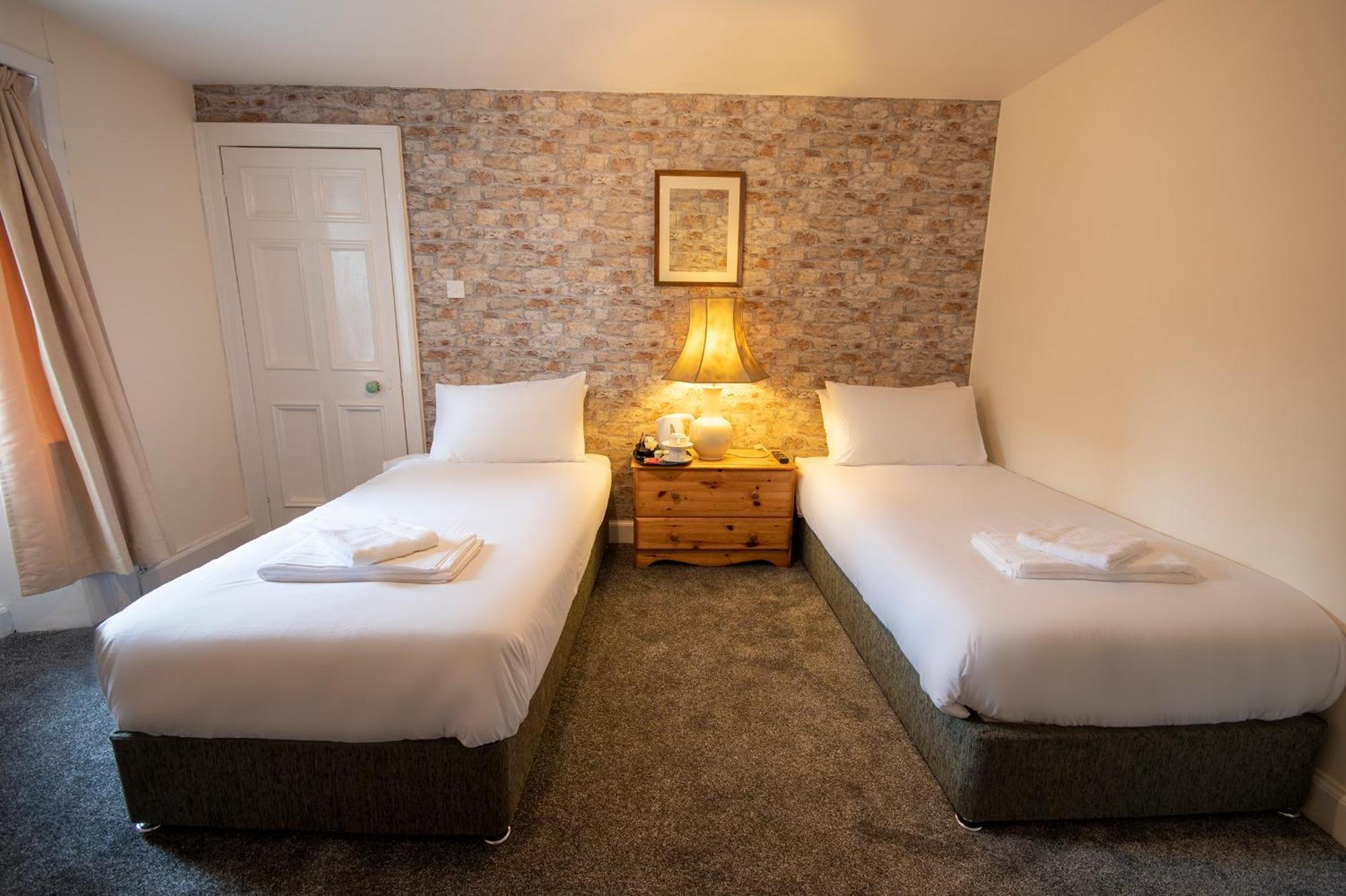 Douglas Arms Hotel قلعة دوغلاس الغرفة الصورة