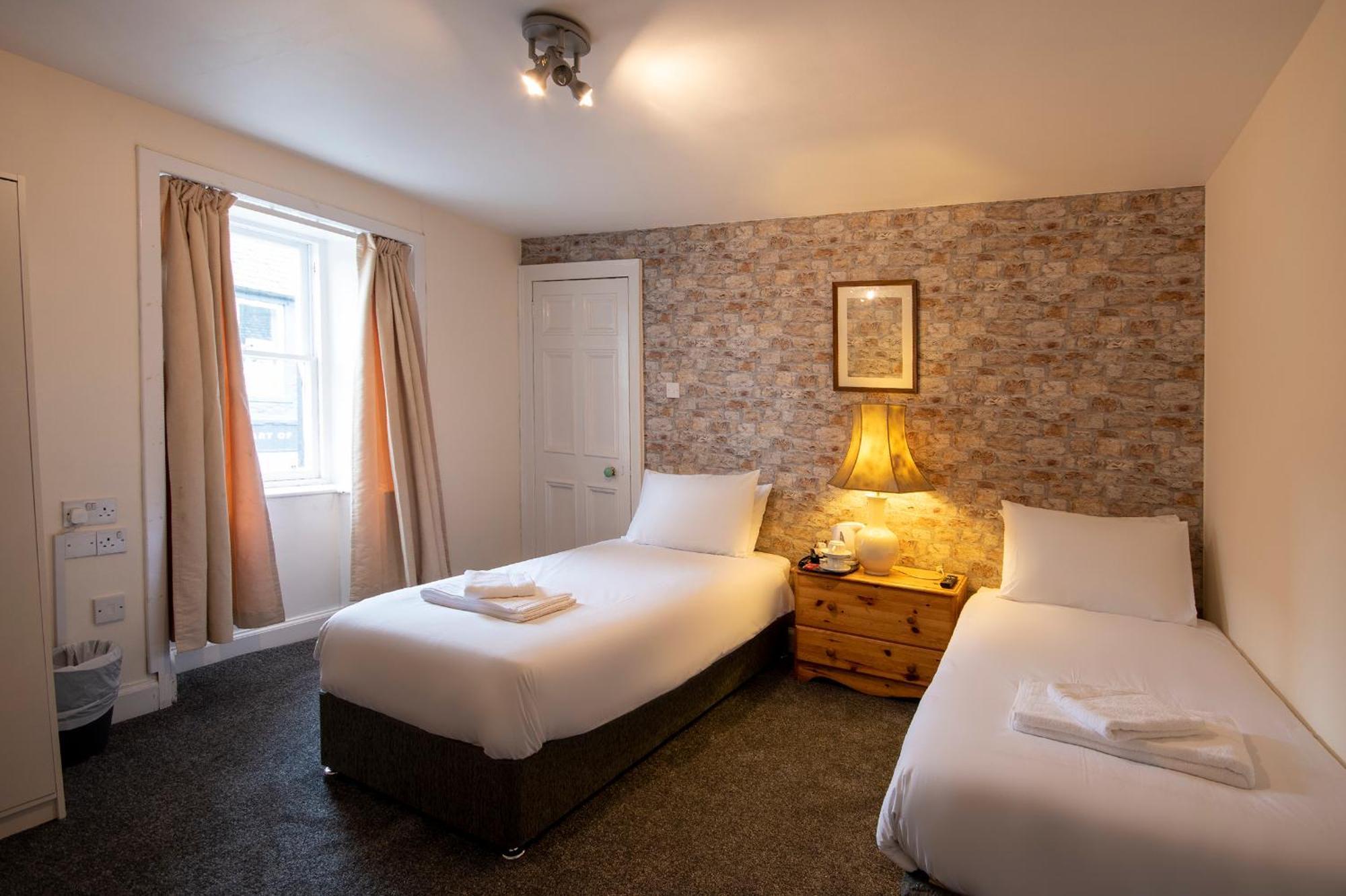 Douglas Arms Hotel قلعة دوغلاس الغرفة الصورة